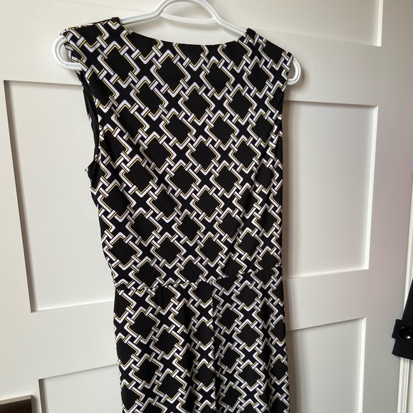 Lady dress - Picture 3 of 3